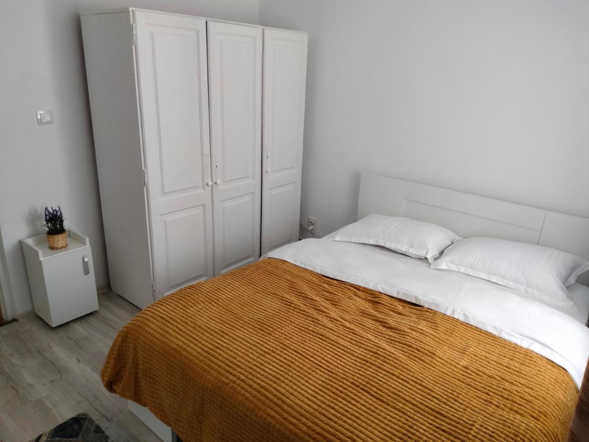 Bulevard Apartament Lejlighed Alba Iulia Eksteriør billede